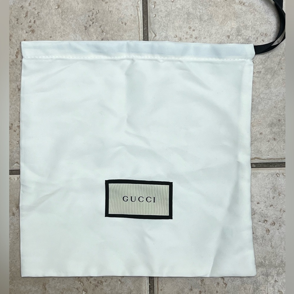Gucci belt dust bag